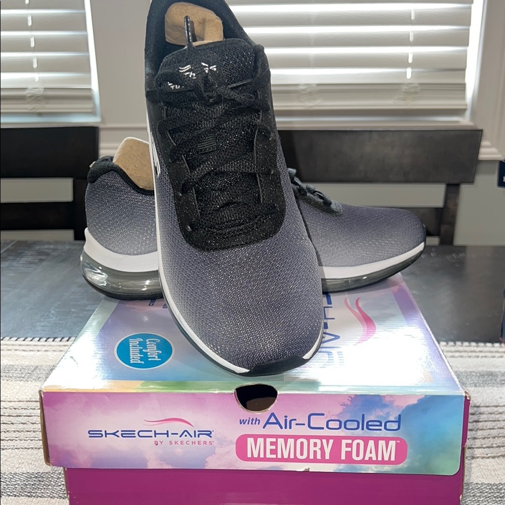 Skechers Womans Black Sneakers with Air-Cooled Memory Foam